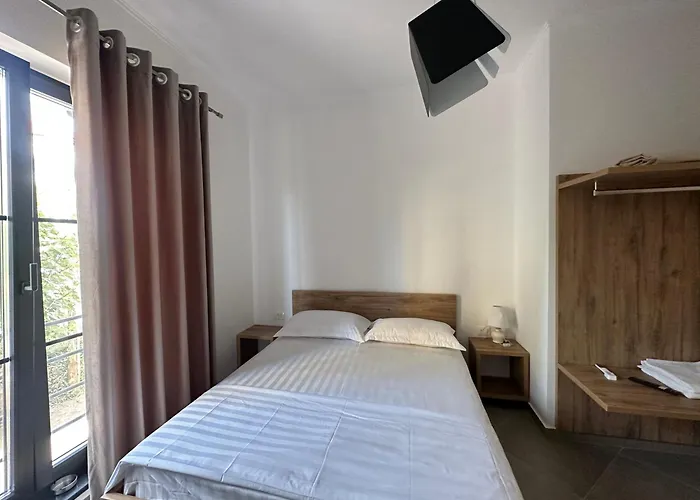 Comfort * Τίρανα